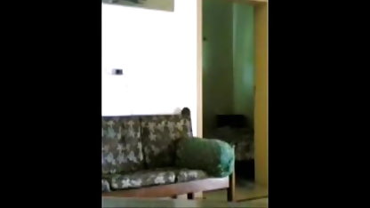एक आदमी अपनी एक्स एक्स एक्स हिंदी पिक्चर कार में एक कमजोर गांठ shagned ।