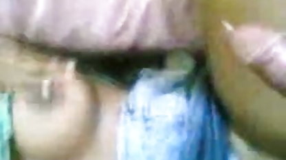 आदमी में टोपी fucks दे Devahu के पास के सेक्सी फिल्म हद मूवी कार
