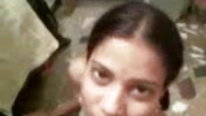 उस बालों वाली चूत सभी सेक्सी फिल्म ने लंड को सहलाते हुए पूछा