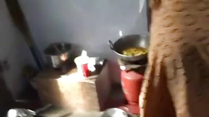 आकर्षक लड़की धीरे पंगा लेना के साथ एक प्यार लड़का बॉलीवुड में सेक्सी पिक्चर