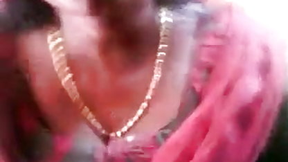 स्वादिष्ट रूसी लड़की खुद हिंदी पिक्चर में सेक्सी उसे फिटनेस कोच को दे दिया है