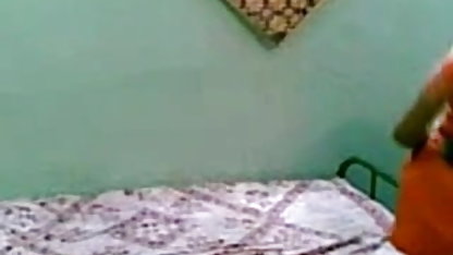 नग्न लैटिन देश की अंगूठी के साथ एक्स एक्स सेक्सी फिल्म में यौन होंठ