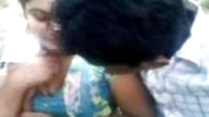 घर बॉलीवुड फिल्म सेक्सी वीडियो से प्रस्तुत प्यारा उड़ान परिचर