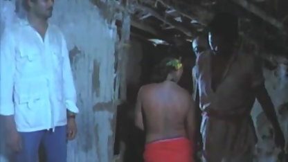 महिला के साथ ठाठ आंकड़ा shagbled के साथ एक सेक्सी फिल्म पूरी नीग्रो
