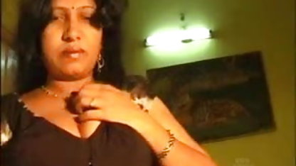 मेरी पत्नी की सवारी के घर का माधुरी की सेक्सी फिल्म बना अश्लील वीडियो