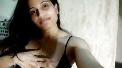 सेक्स सुनहरे बालों वाली और उसके नई मालकिन में सेक्स करने वाली मूवी के लॉकर कमरे